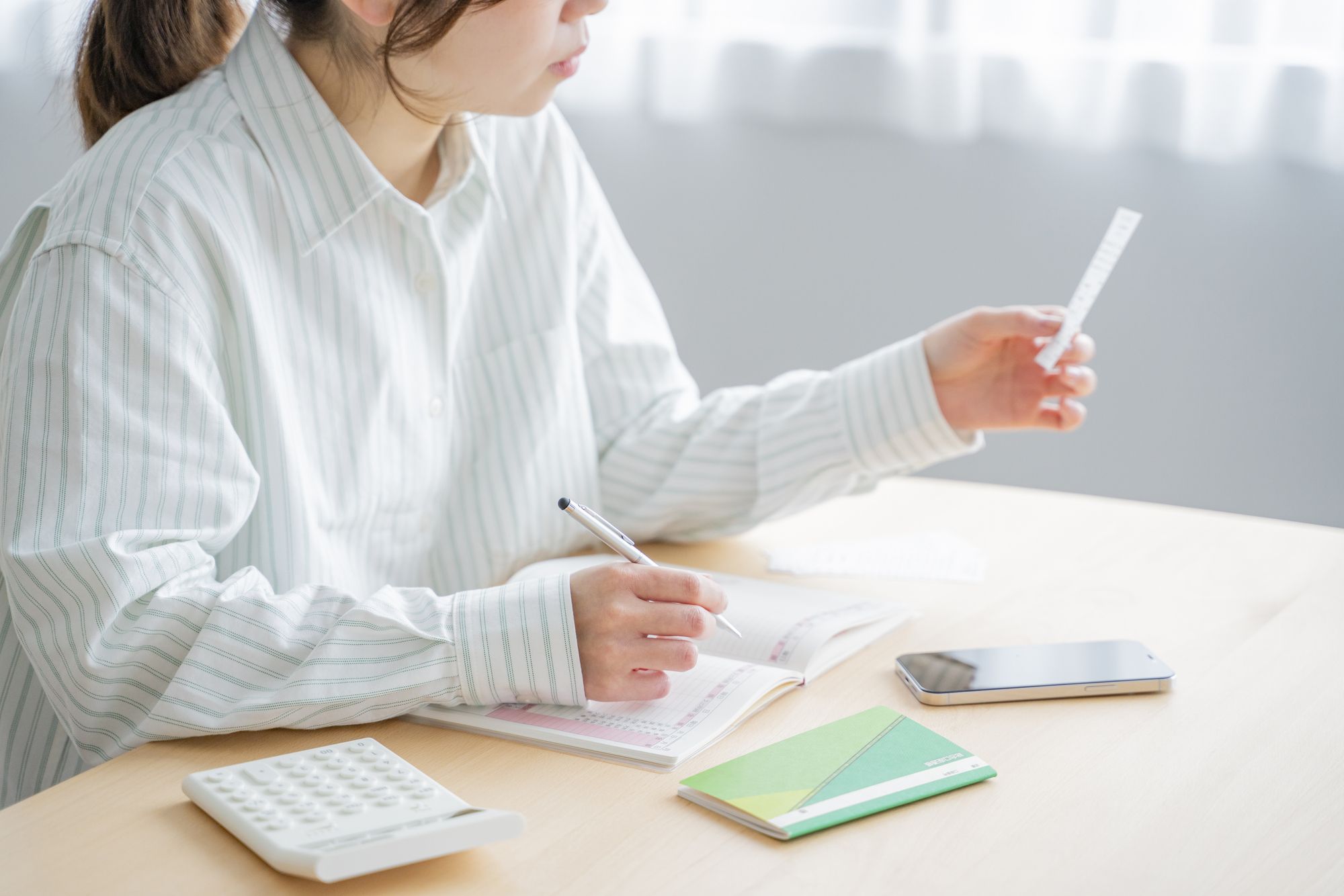 債務整理はいくらからできる?金額の目安や少額でもできるのかを解説
