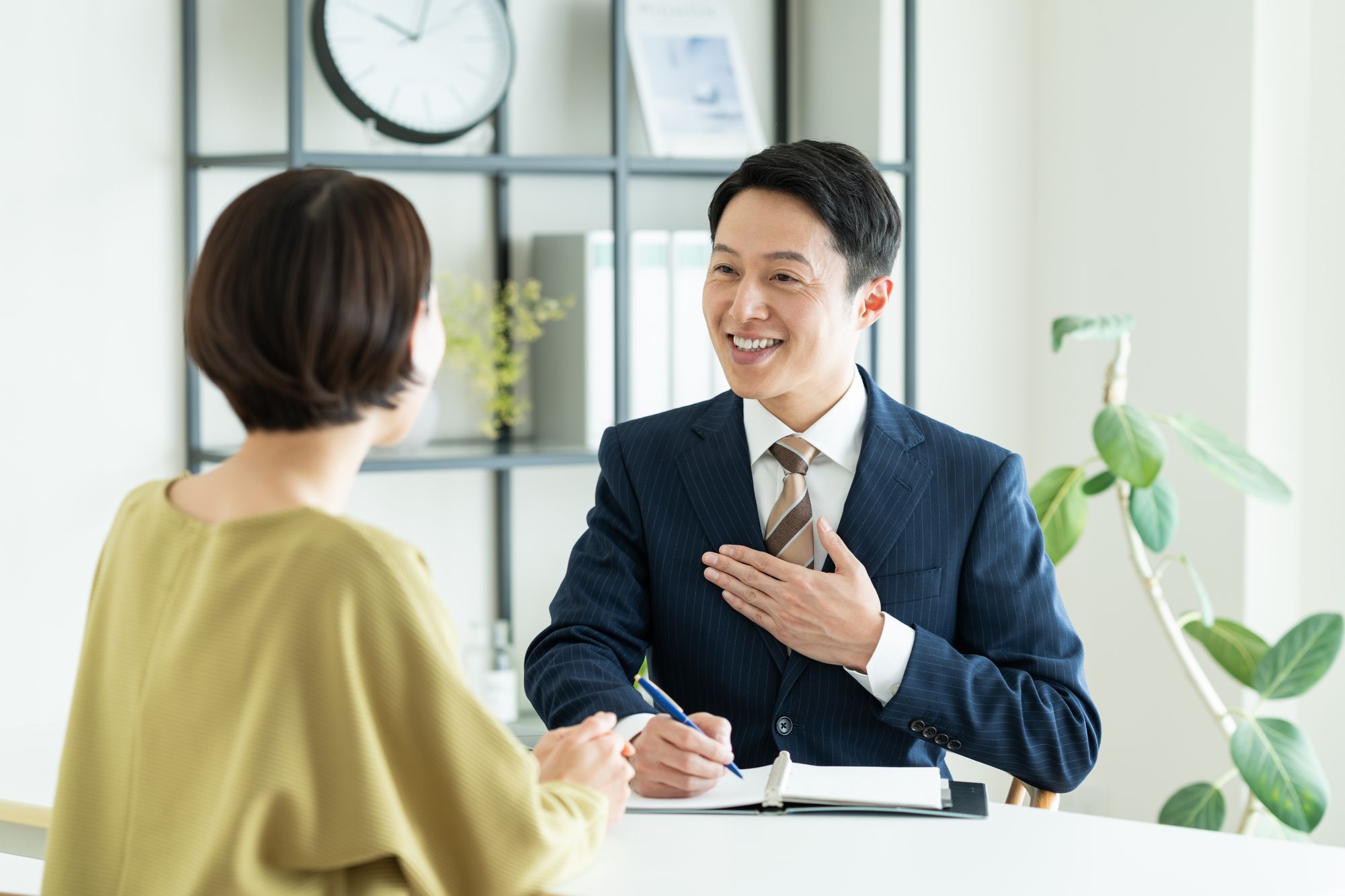 借金返済の相談はどこがいい?無料相談窓口や債務整理を弁護士に依頼すべき?