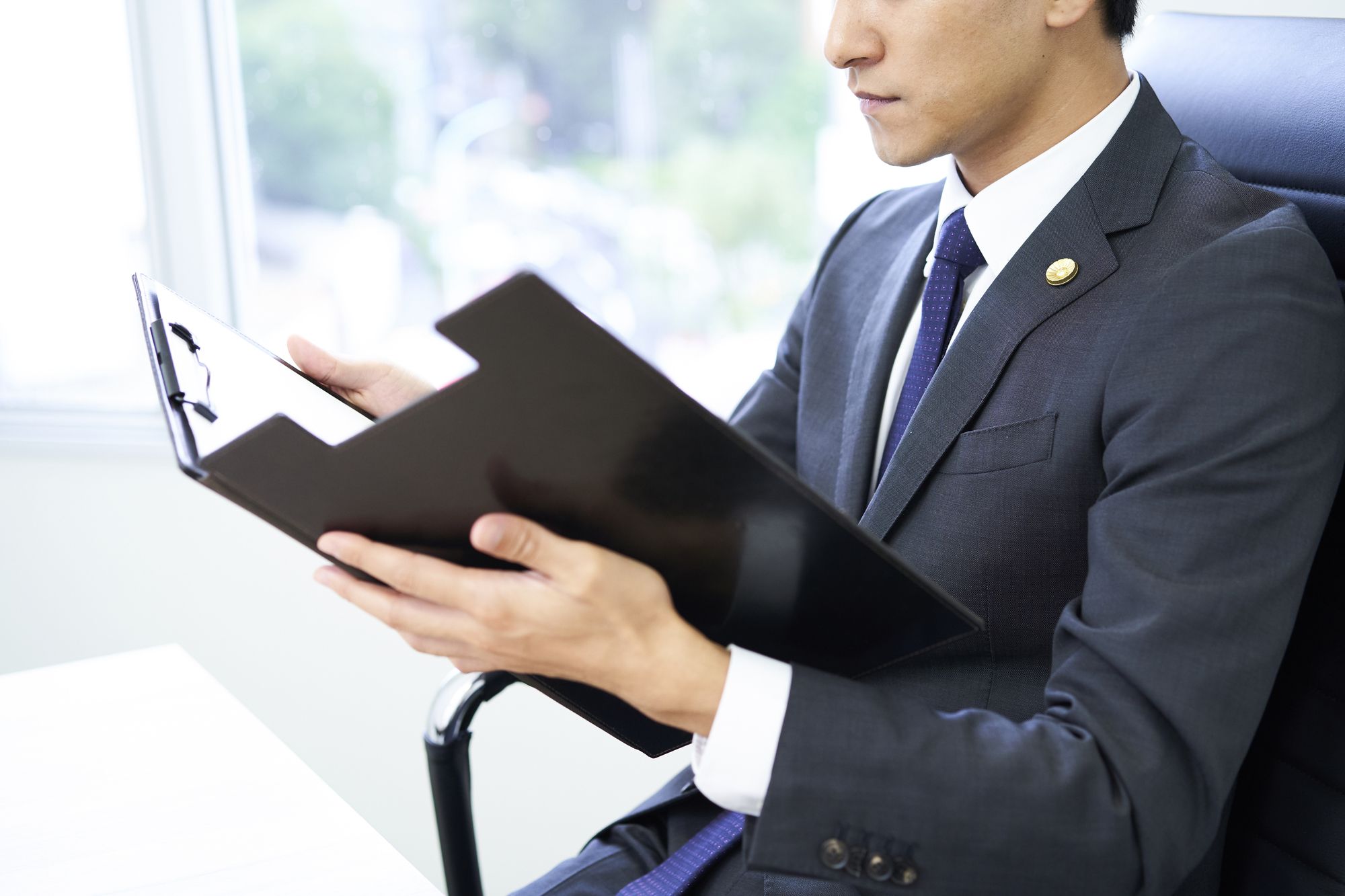 自己破産の分割払いはできる?弁護士費用が払えない場合の対処法を解説